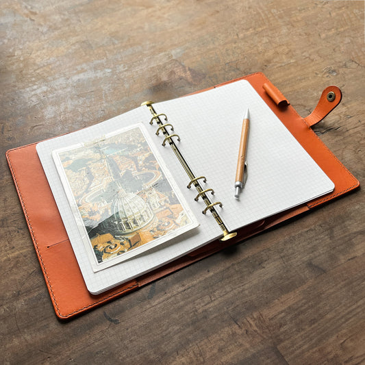 Accademia A5 皮革六孔活頁筆記本|手帳 橡木果實棕