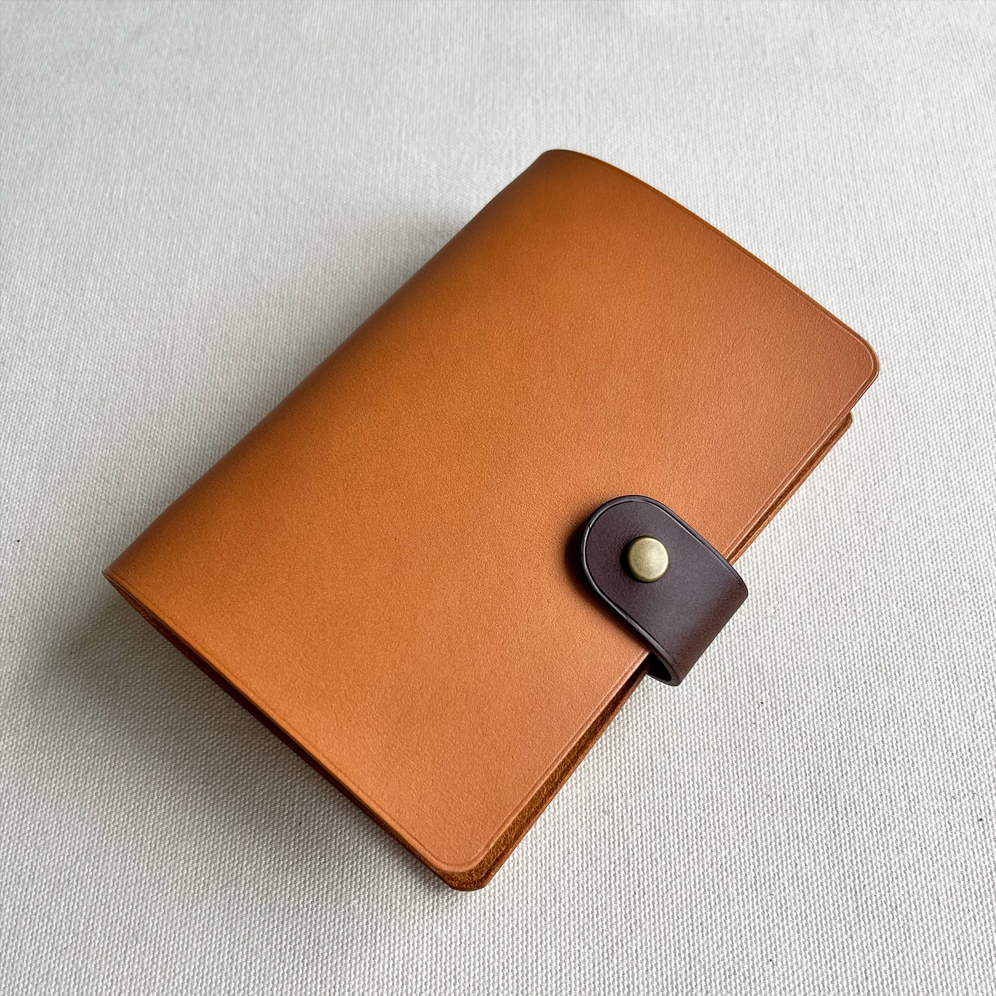 Kyoto A7 皮革六孔活頁筆記本封套 自然棕/岩灰色