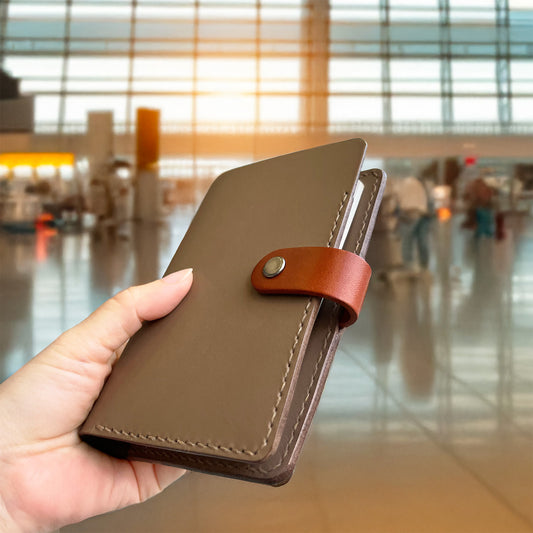 Urban 皮革護照夾 岩灰色