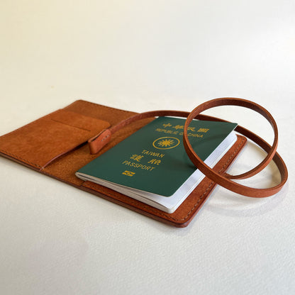 艾曼紐 皮革護照夾 Voyage系列 雅典學院棕