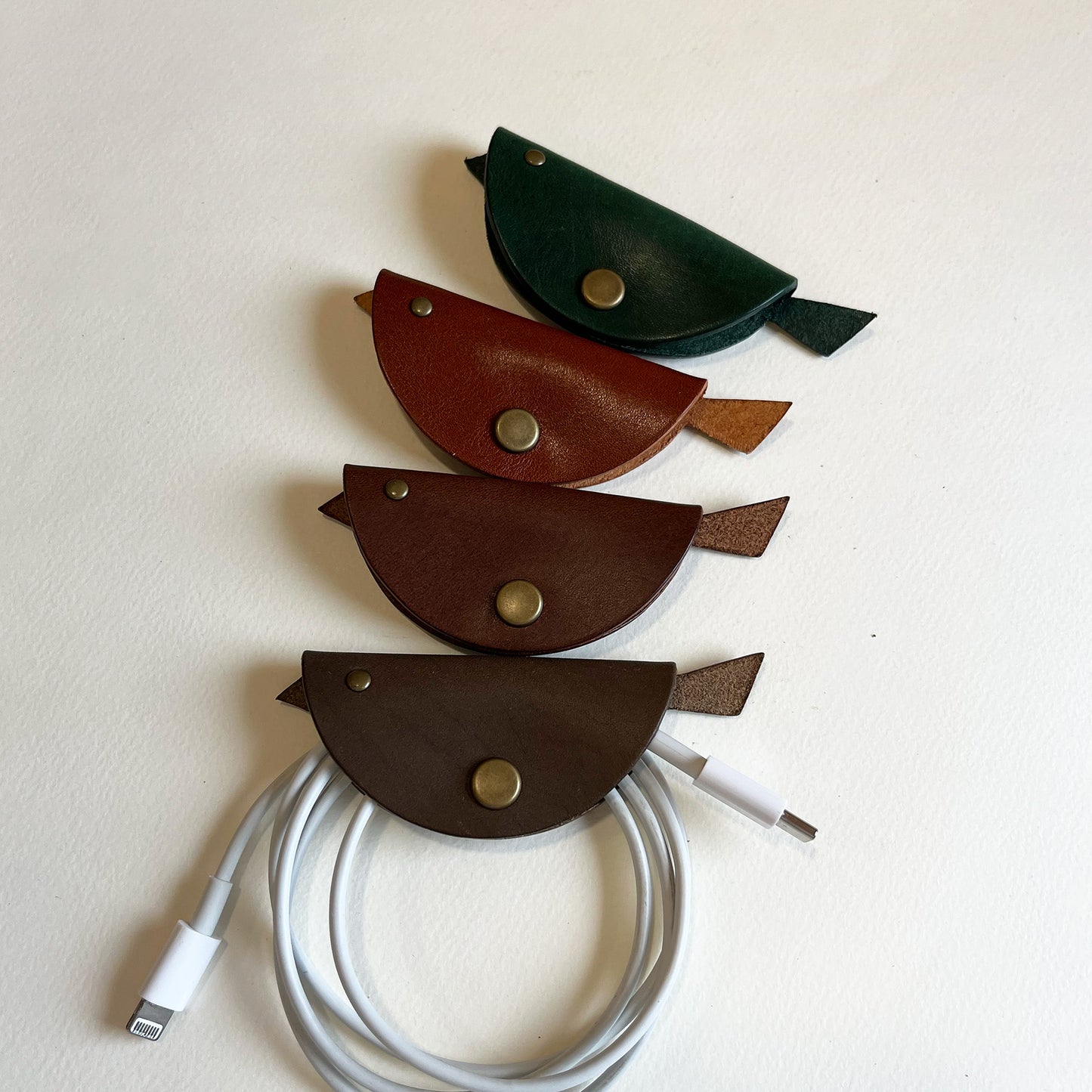 小飛鳥皮革集線器 /電線收納/捲線器