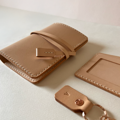 艾曼紐 皮革護照夾 橡木白 / 岩灰色