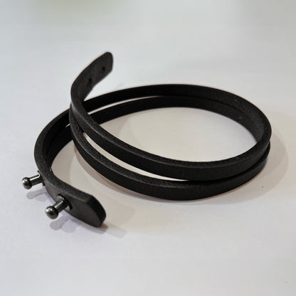 Angels 皮革手環 黑岩