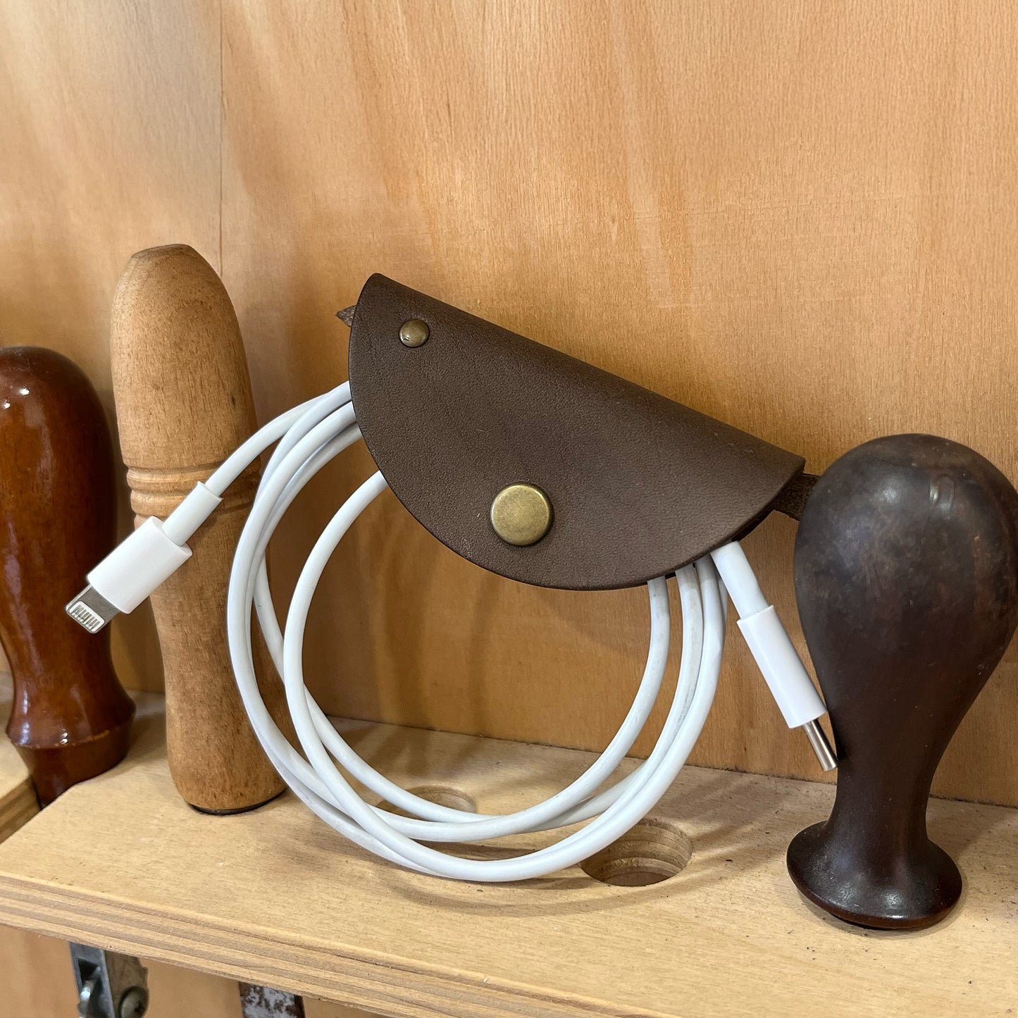 小飛鳥皮革集線器 /電線收納/捲線器