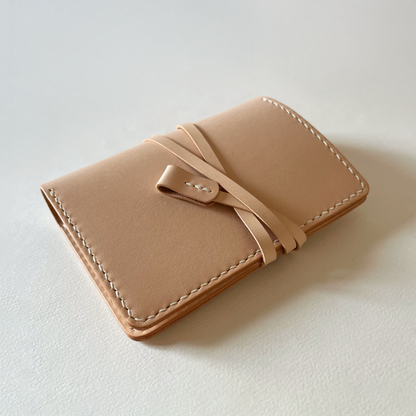 艾曼紐 皮革護照夾 橡木白 / 岩灰色