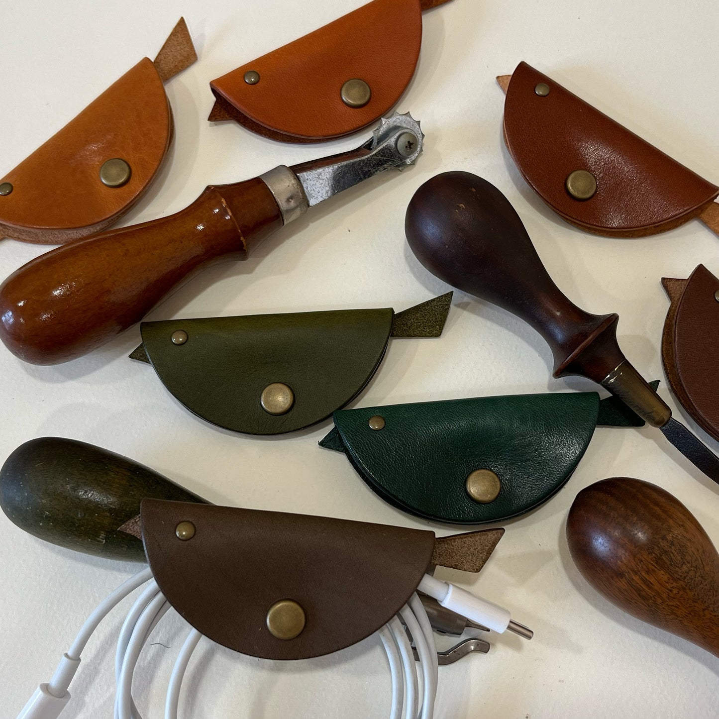 小飛鳥皮革集線器 /電線收納/捲線器