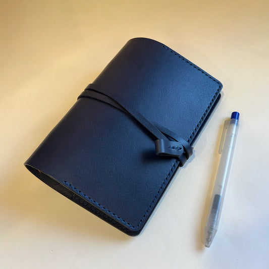 艾曼紐 A6 皮革六孔活頁筆記本封套 航海藍