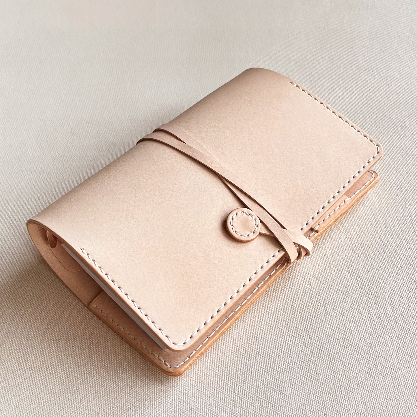 翡冷翠 A6 皮革六孔活頁筆記本封套 橡木白