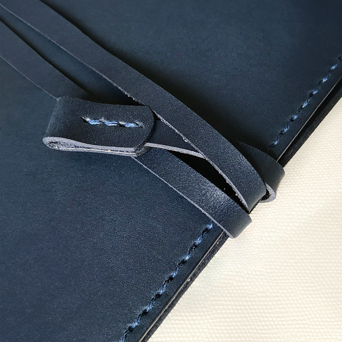 艾曼紐 A6 皮革六孔活頁筆記本封套 航海藍