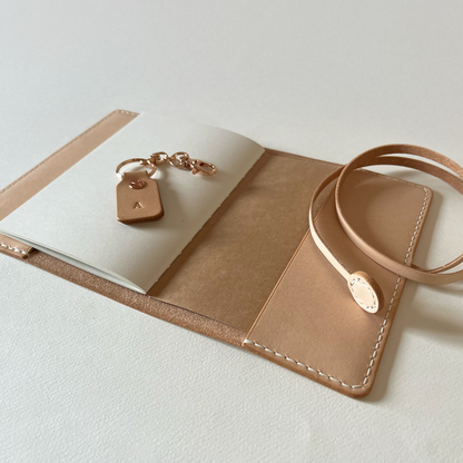 翡冷翠 A6 皮革筆記本封套 橡木白/岩灰色