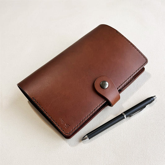 Accademia A6 皮革六孔活頁筆記本封套 秋栗色