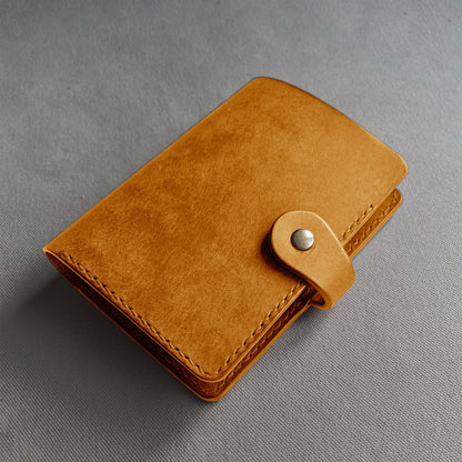 Accademia 皮革護照夾  古典紅絲絨