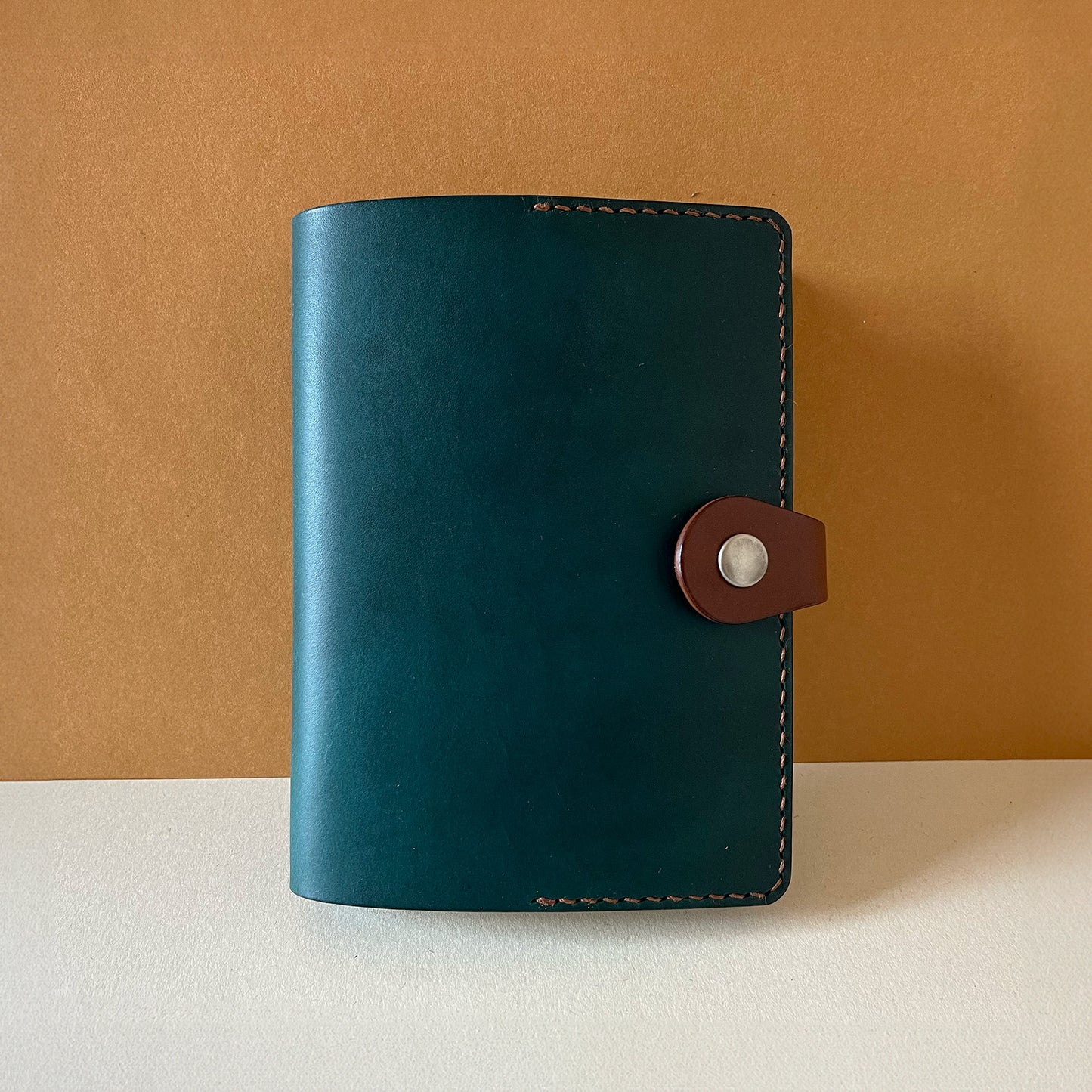 Accademia A6 皮革筆記本封套 森青色