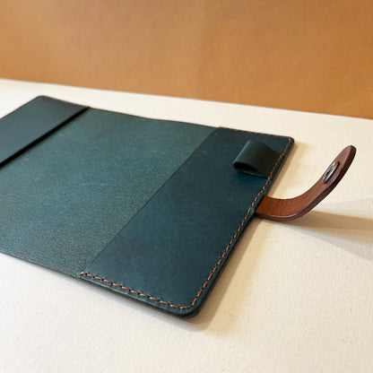 Accademia A6 皮革筆記本封套 森青色