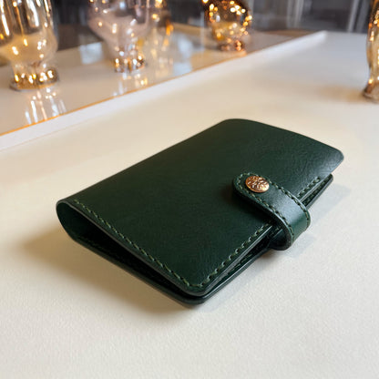 Florian 皮革護照夾 綠洲