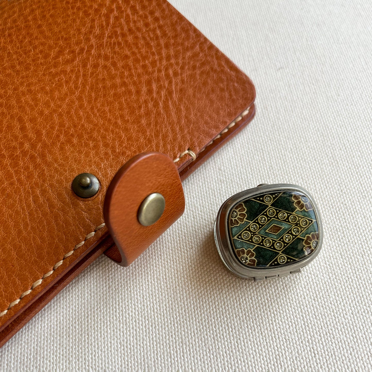 Granada  皮革護照夾  太妃糖/皇家玫瑰紅/綠洲