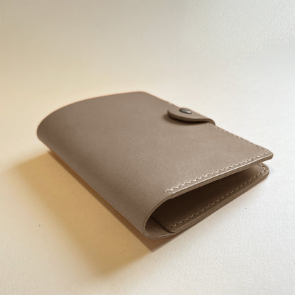 Granada  皮革護照夾/護照套/植鞣革 -岩灰色/海軍藍