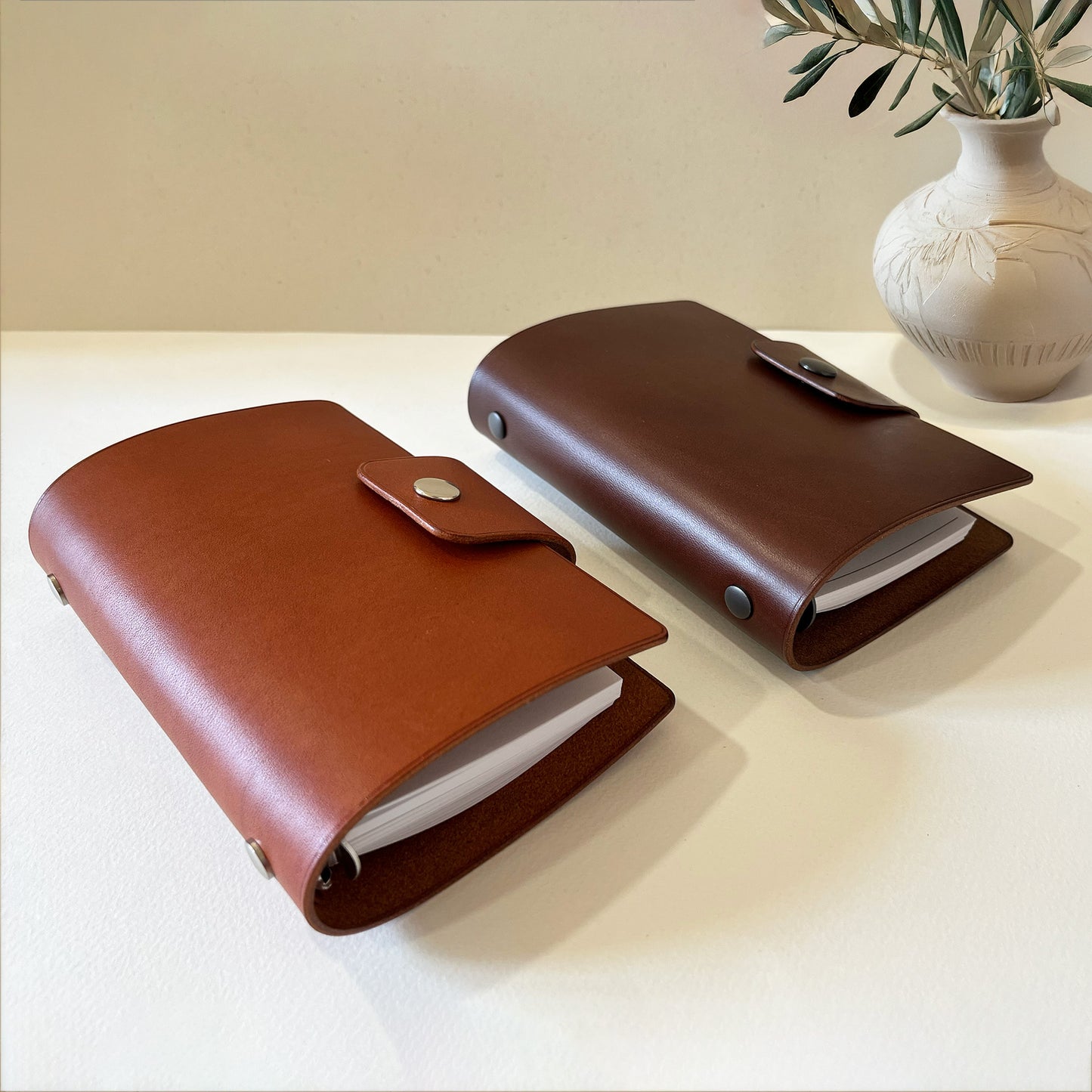 Madrid A7 皮革六孔活頁筆記本封套  焦糖棕/ 可可色
