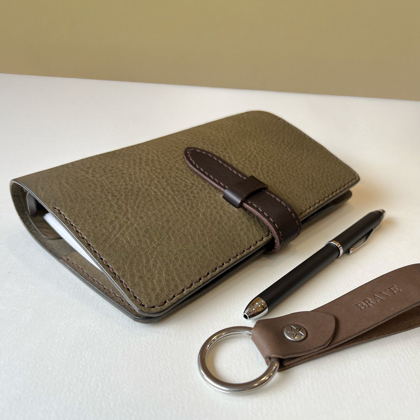 Oliver A6 皮革六孔活頁筆記本封套  橄欖綠 NEW