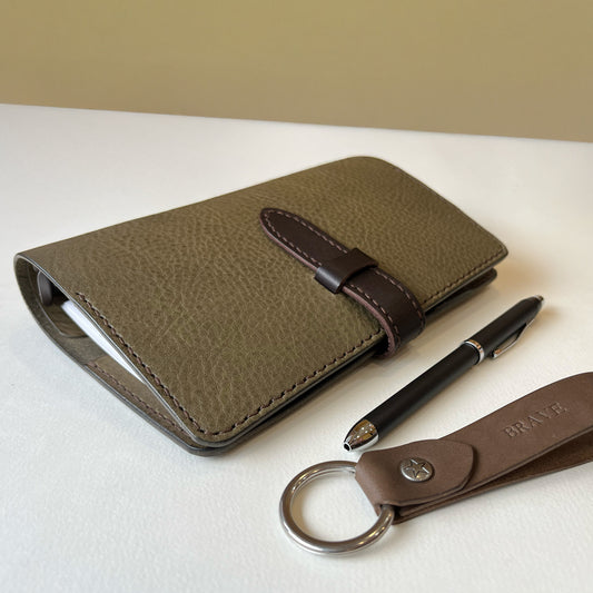 Oliver A6 皮革六孔活頁筆記本封套  橄欖綠 NEW