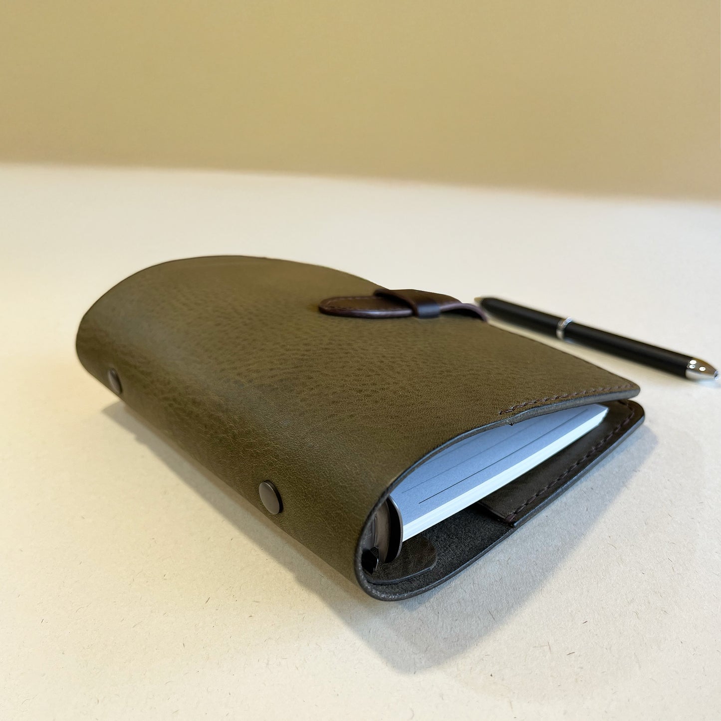 Oliver A6 皮革六孔活頁筆記本封套  橄欖綠 NEW