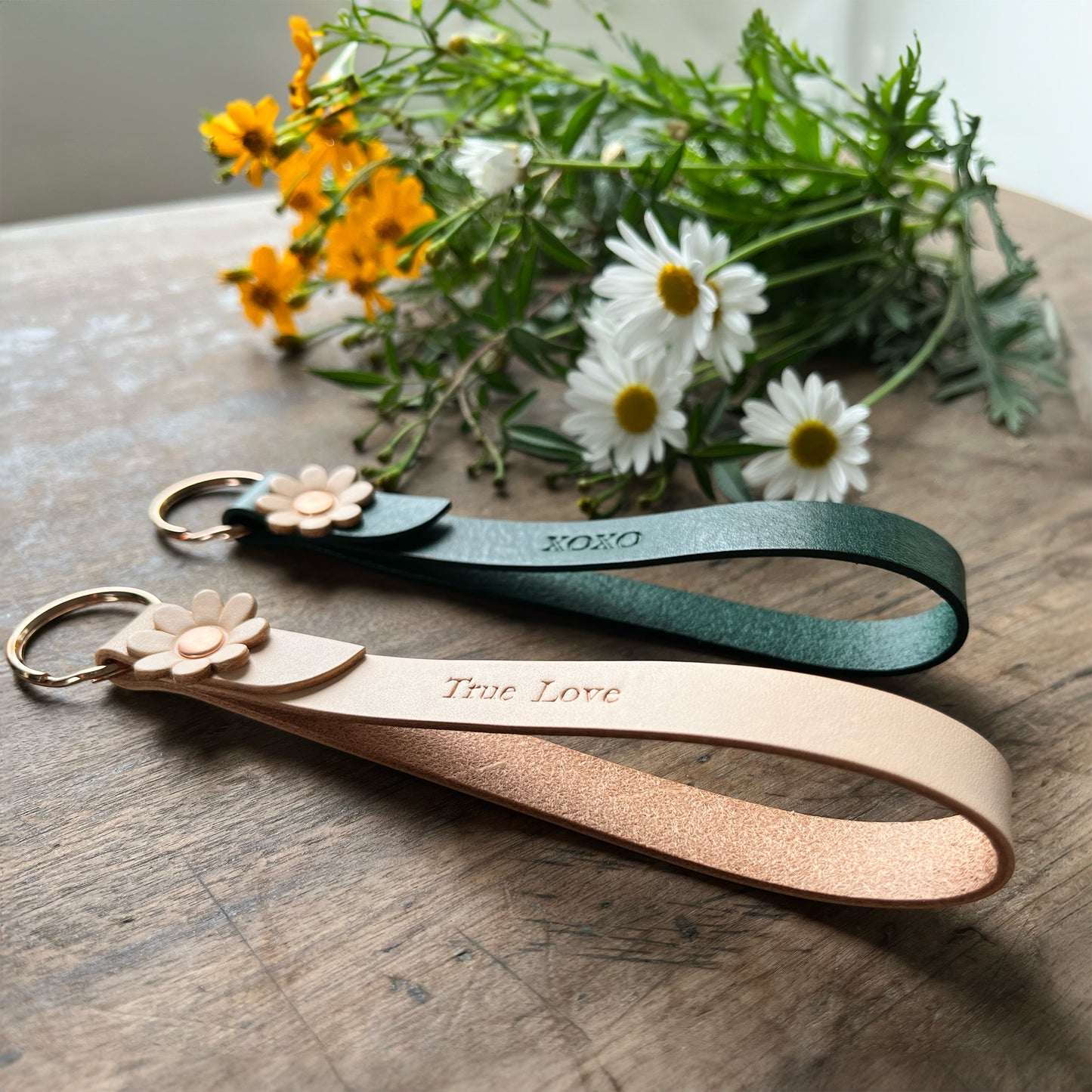 The One 皮革鑰匙圈