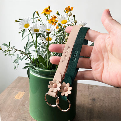 The One 皮革鑰匙圈