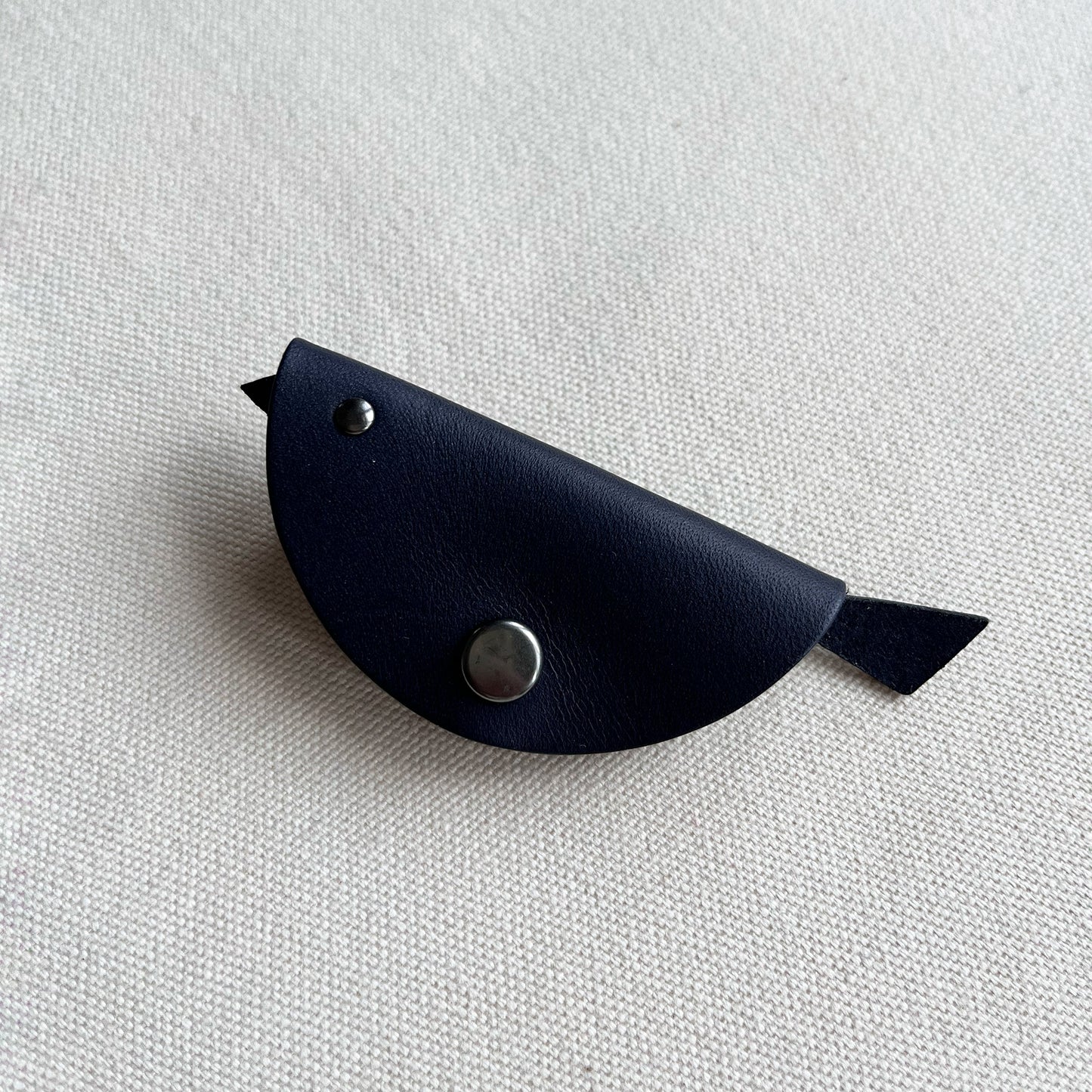 Uccelli 小飛鳥皮革集線器