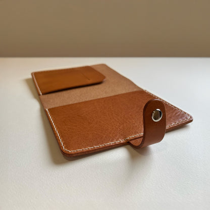 Urban 皮革護照夾 琥珀色