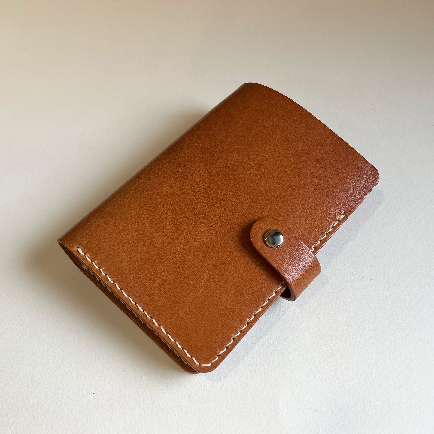 Urban 皮革護照夾 琥珀色