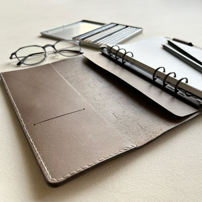 Urban A5 皮革六孔活頁筆記本|手帳 岩灰色